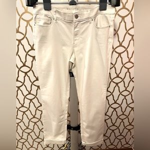 White House Black Market White Slim Stretch Jean/Rolled Crop Size 6